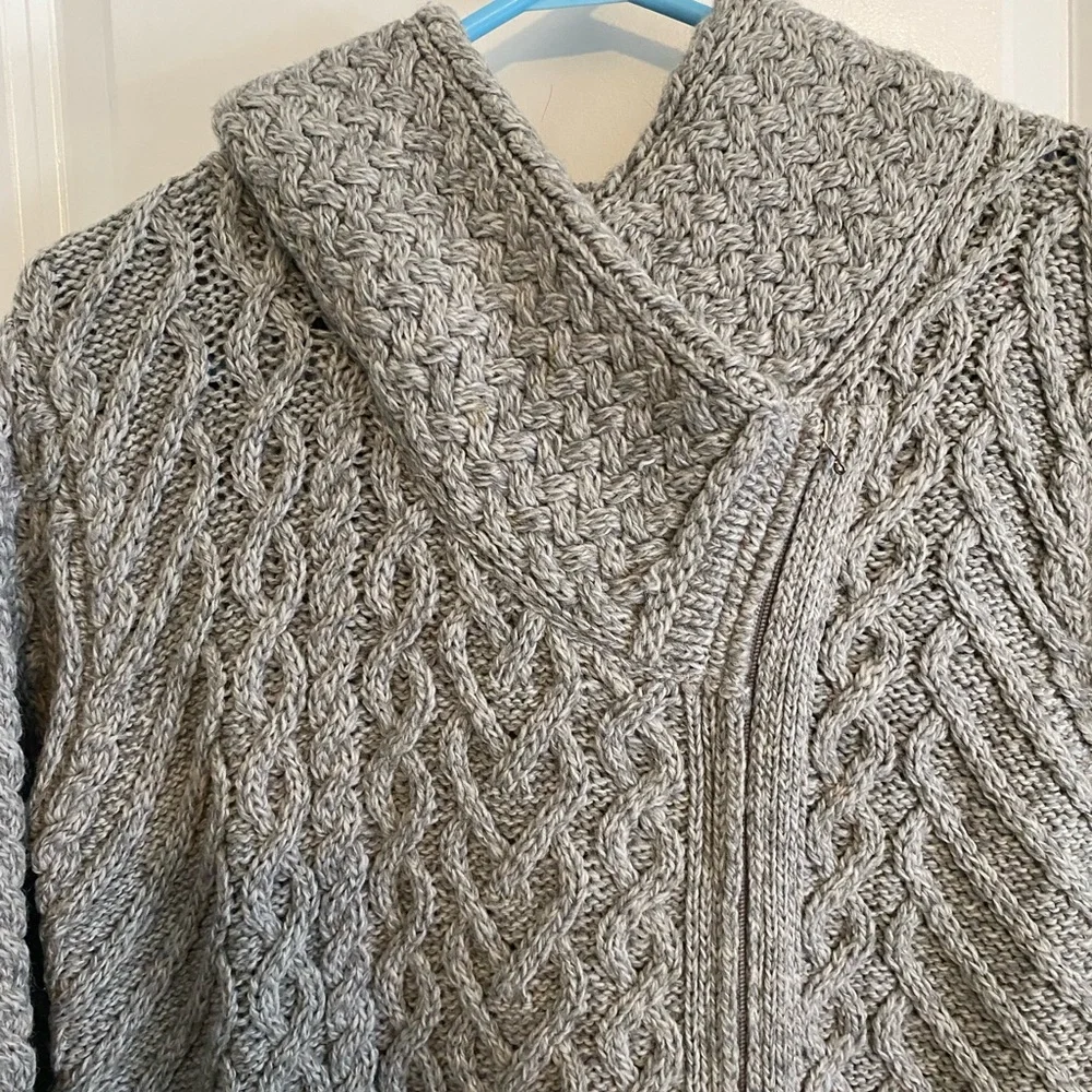 Aran Mor Made in Ireland Merino Wool Cable Knit Hooded Long Cardigan - Picture 6 of 14